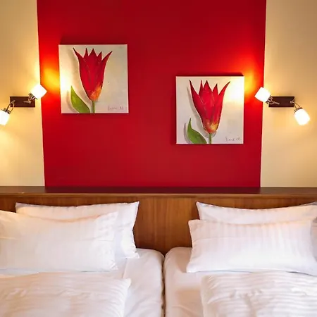 Deutsches Haus Hotel 3*
