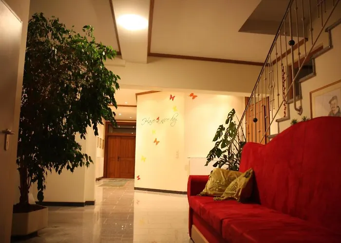 Deutsches Haus Ξενοδοχείο 3*