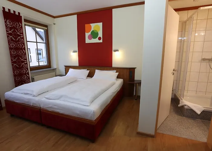 Deutsches Haus Ξενοδοχείο 3*